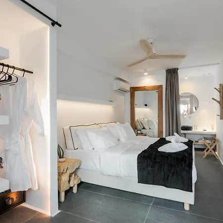 She Mykonos - Luxury