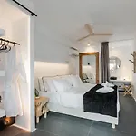 She Mykonos - Luxury